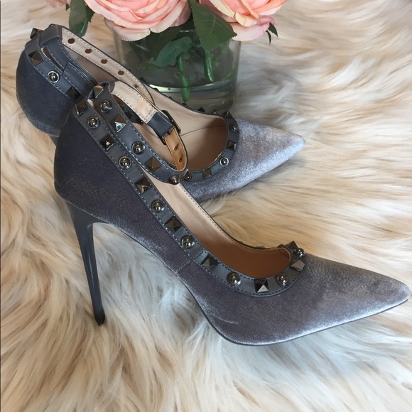Beautiful grey velvet pointed heel - Picture 4 of 8